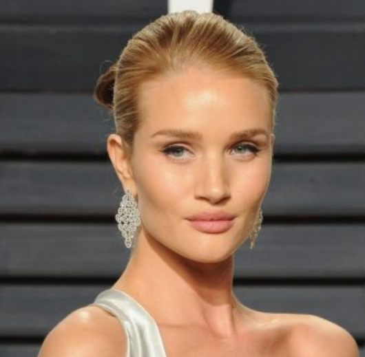 ジジハディッドの性格や体型 身長は ゼイン後の彼氏は かわいいインスタ画像 私服ファッションチェック 海外ドラマ情報